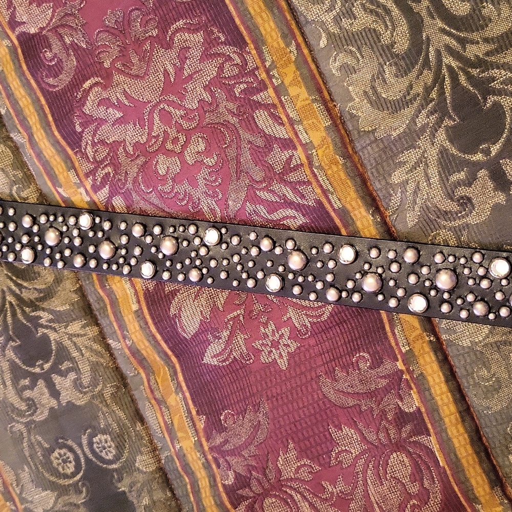 Lane Bryant women's belt, 1X, black with studs and white rhinestones